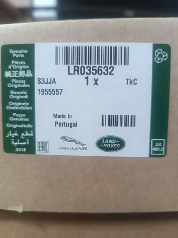 Купить LR035632 Land Rover Шланг расширительного бачка верхний