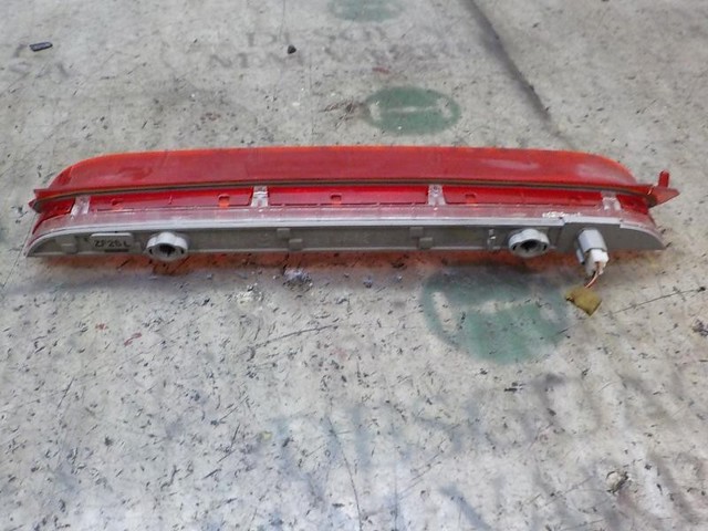 Sinal de parada traseiro adicional Mazda CX-7  ER