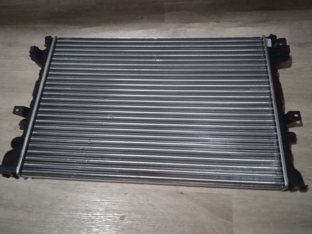 Радиатор охлаждения Polcar 238008A2