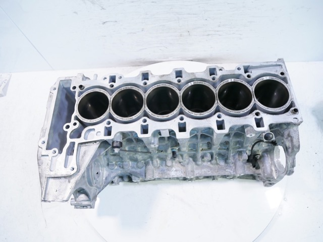  7585986 BMW