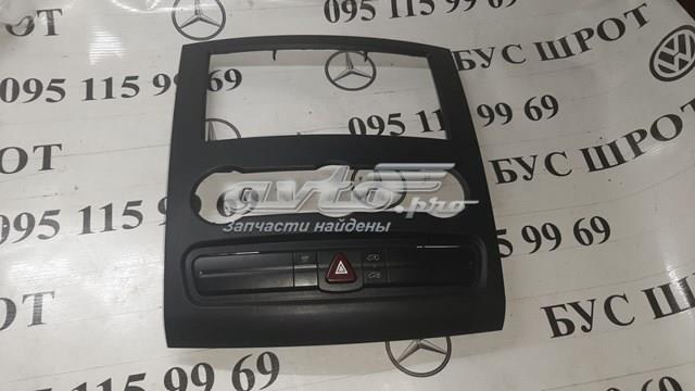 A9066800017 Mercedes Облицовка приборов управления "торпедо"