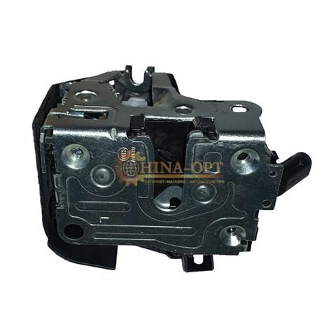 Замок водительской двери A136105010 Chery