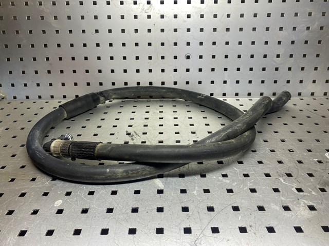 600734200J Tesla 