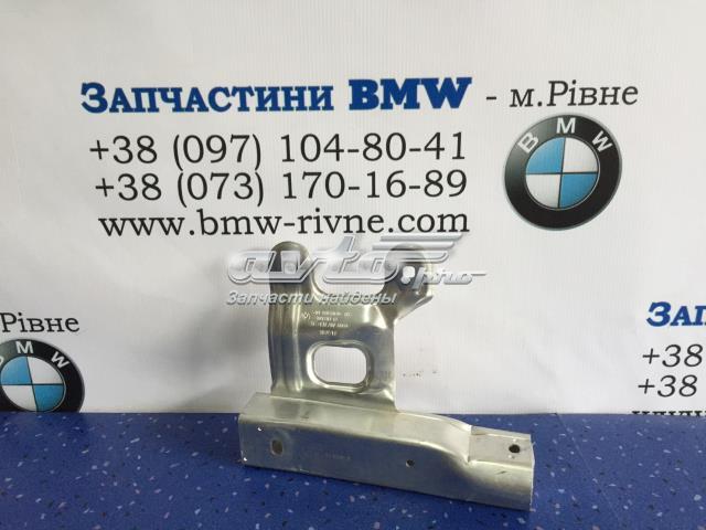 Кронштейн бампера переднего правый 51118051190 BMW