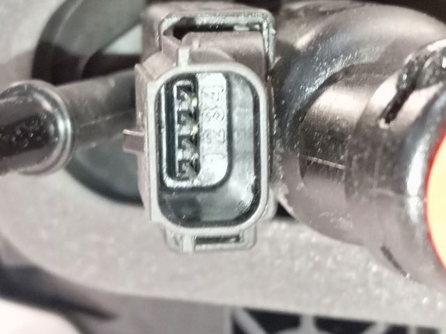 Педаль сцепления на Ford Fusion  JU