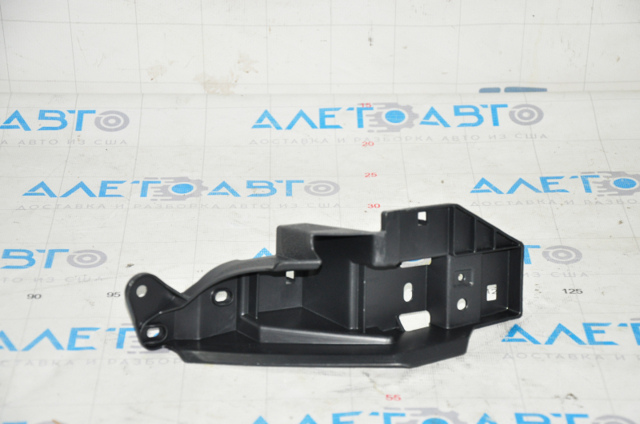 Кронштейн крепления бампера переднего левый FPS FP4426937 цена, от 8.54 USD