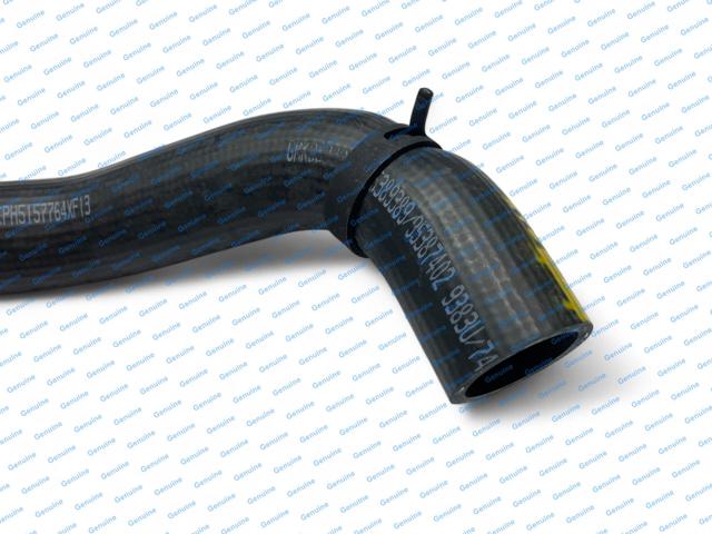 Патрубок радиатора 95023056 General Motors