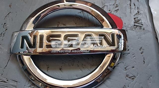  Эмблема капота Nissan Micra 