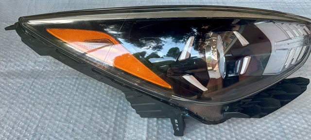 Правая фара 92102G5540 Hyundai/Kia