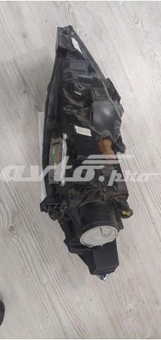 Правая фара EJ7Z13008C Ford