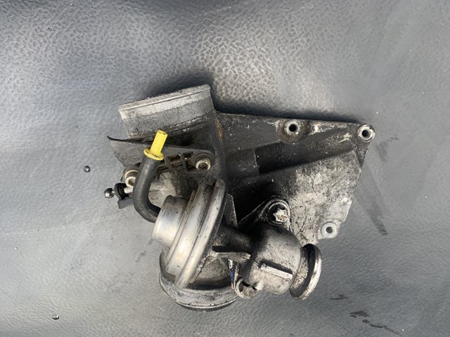 Заслонка воздушная Mercedes A6020981617