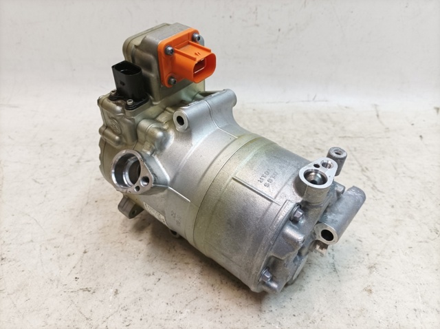Компрессор системы кондиционирования Porsche PAD816797A цена, от 813.56 USD