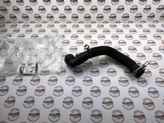 Патрубок радиатора LR118802 Land Rover