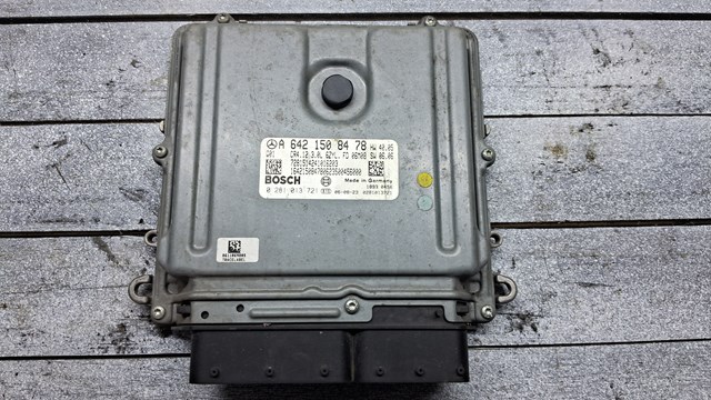 Блок управления двигателем 6421508478 Mercedes