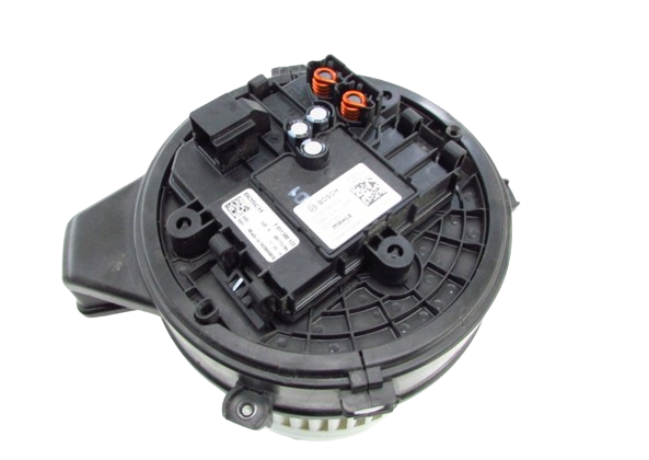 Моторчик печки Bosch 0130309504