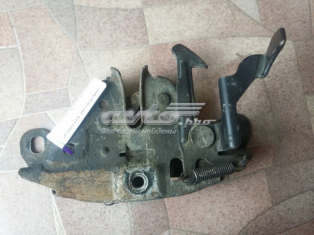 Fecho da capota para Nissan X-Trail (T30)