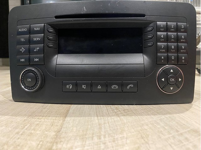 Магнитола (радио AM/FM) Mercedes A2038703489 цена, от 25.34 USD