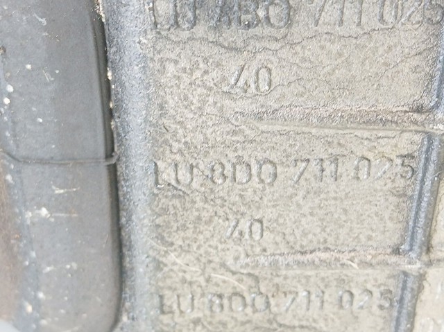  VAG 8D0711025
