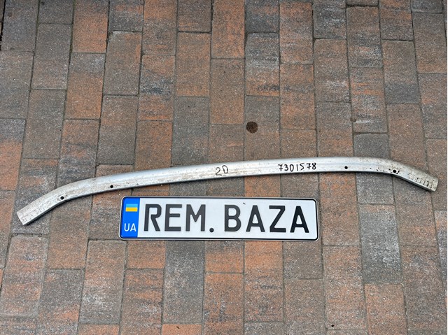 Усилитель переднего бампера 51117301578 BMW