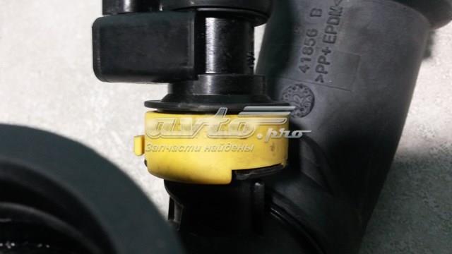 Патрубок вентиляции картера (маслоотделителя) Peugeot/Citroen 9677815380