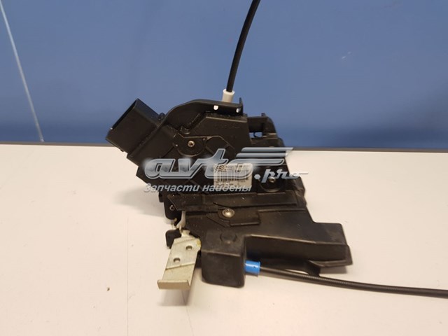 6M2AR21813EB Ford Fecho da porta dianteira esquerda