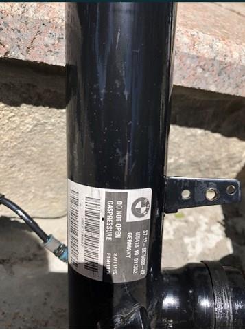 Задний правый амортизатор BMW 37126875088