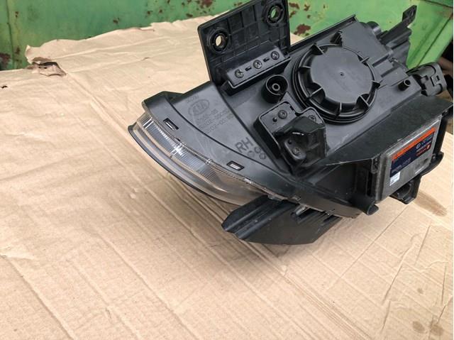 Правая фара 92102G5100 Hyundai/Kia