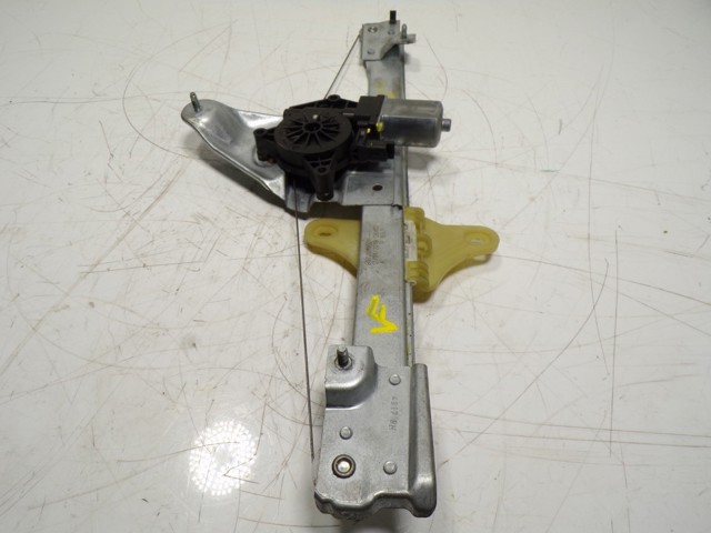 Mecanismo de acionamento de vidro da porta dianteira direita Dacia Duster  HM