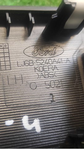 LJ6Z14525AB Ford Накладка кнопки стеклоподъемника заднего левого