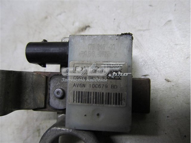  Ford AV6N10C679BD