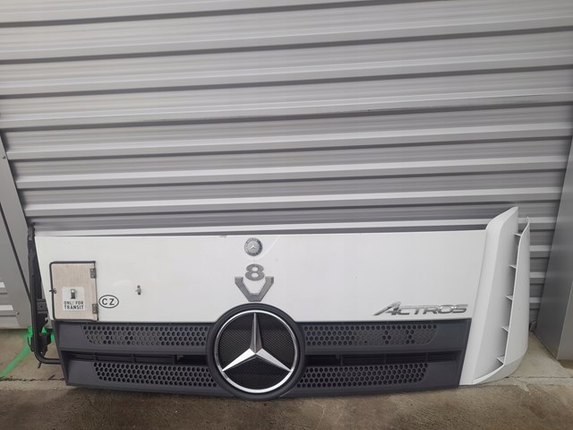 Молдинг решетки радиатора Mercedes A9607500409 цена, от 182.49 USD
