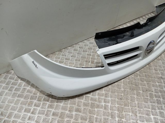 Купить 6203800Q0A Nissan/Infiniti Кронштейн бампера переднего центральный