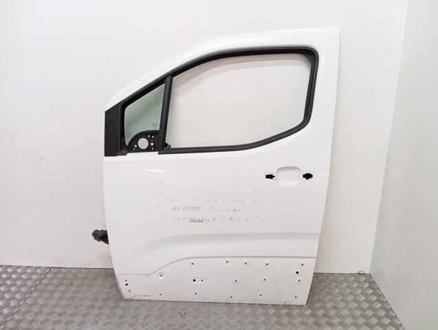 Дверь передняя левая 9856199780 Peugeot/Citroen