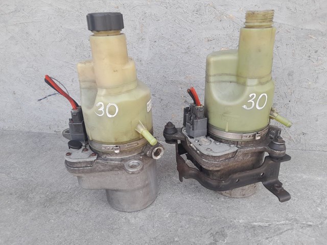 Насос ГУР 9V613K514AC Volvo