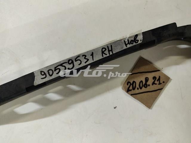 Направляющая заднего бампера правая 90559531 General Motors