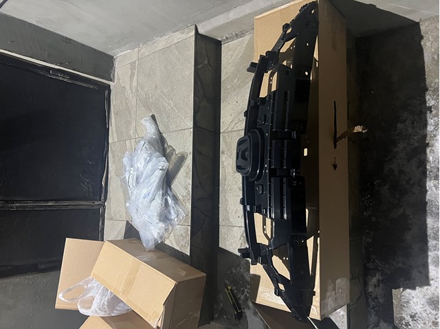 Облицовка радиатора FPS FP3063990 цена, от 24.12 USD
