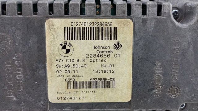 228465601 BMW 