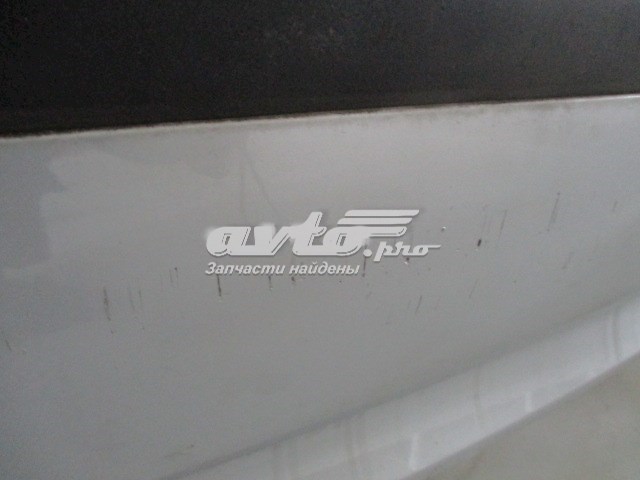 Задний бампер 51120030350 BMW