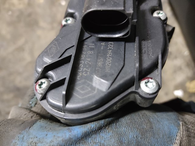 Клапан EGR, рециркуляции газов Renault (RVI) 8200796571