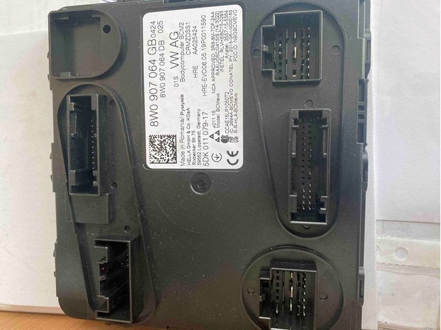 8W0907064GB VAG 