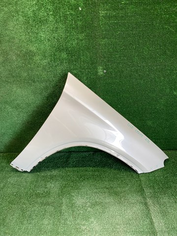 Compre A2928800206 Mercedes Pára-lama dianteiro direito