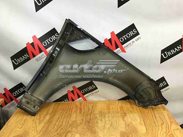 Крыло переднее левое LR061824 Land Rover