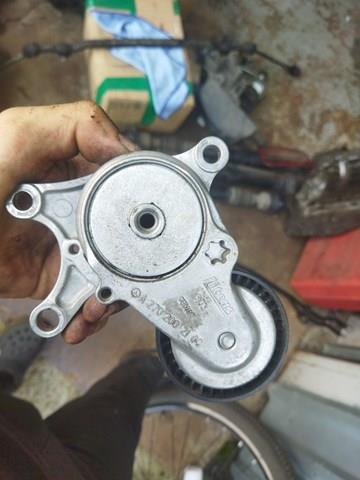 A2702002100 Mercedes натяжитель приводного ремня