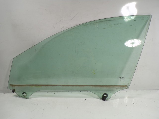 Купить 803010004R Renault (RVI) Стекло передней двери, левой