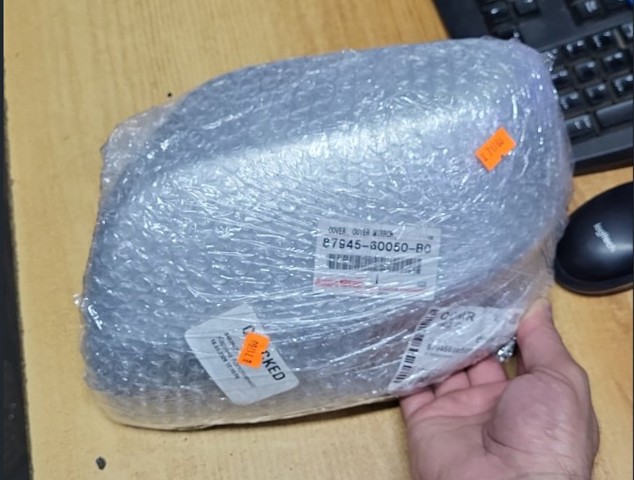 Купить 8794560050B0 Toyota Накладка водительского зеркала