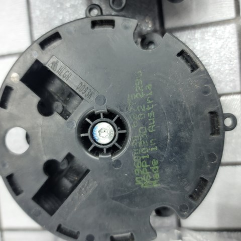  Mercedes J0960020 цена, от 38.01 USD