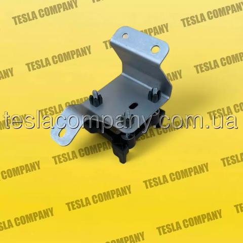 Купить 104709600G Tesla 