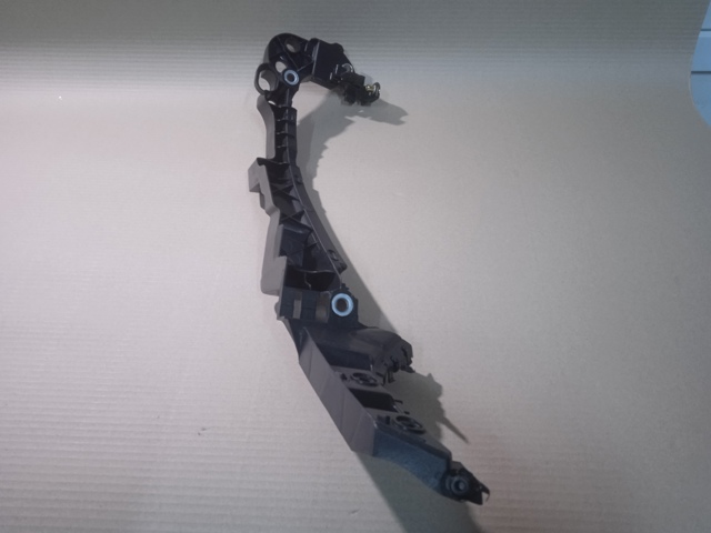 Кронштейн (адаптер) крепления фары передней правой 9518046 Polcar