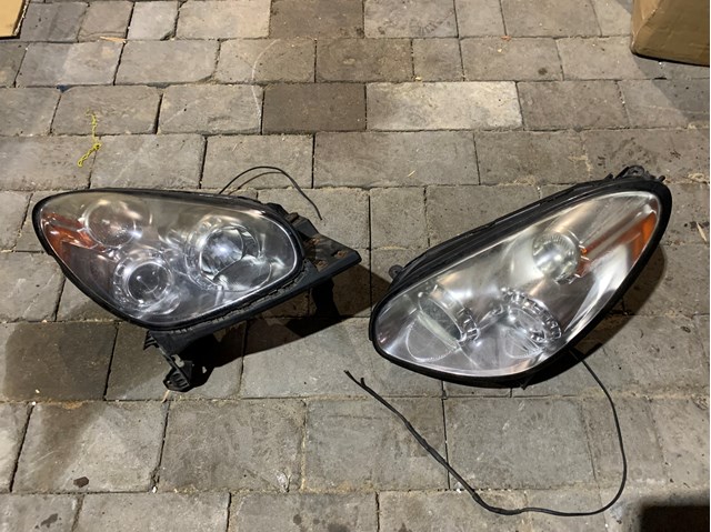 Luz direita para Subaru Tribeca 