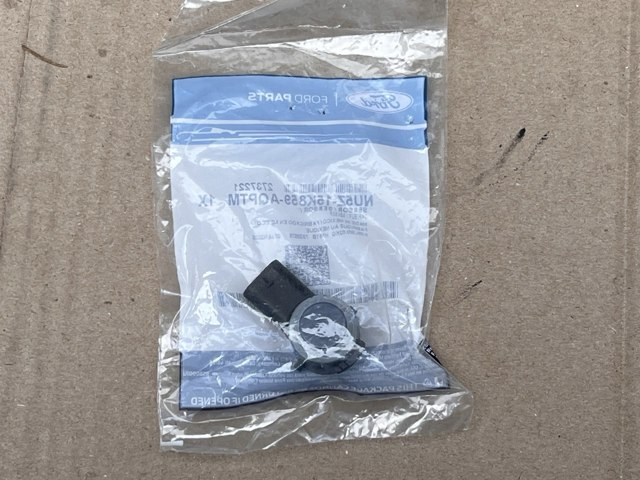 NU5Z15K859AQPTM Ford Задние парктроники